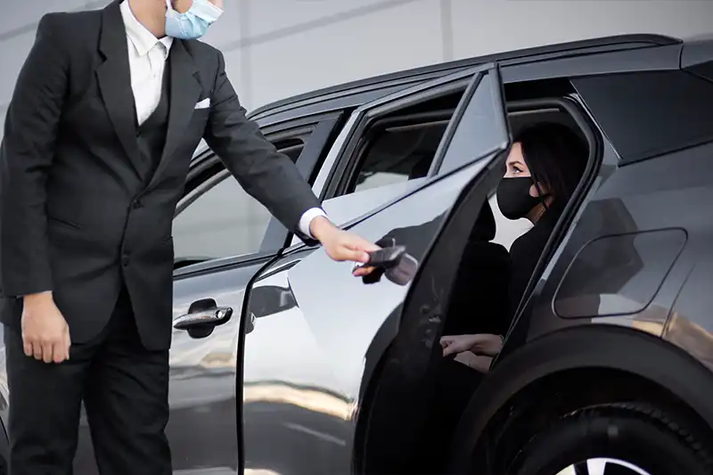 شركة أبناء العبد للحراسات الأمنية ونقل الأموال security guards and money transfer 04